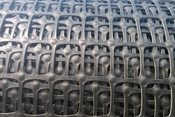 土工格栅施工注意事项