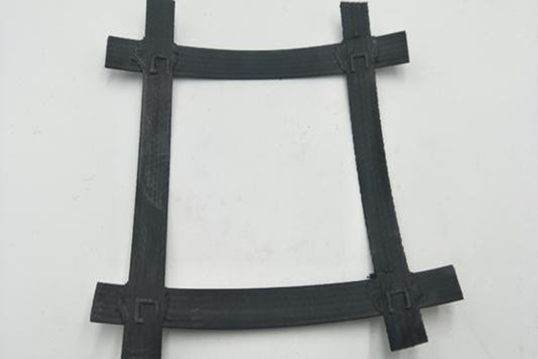 凸结点土工格栅的特点是什么？