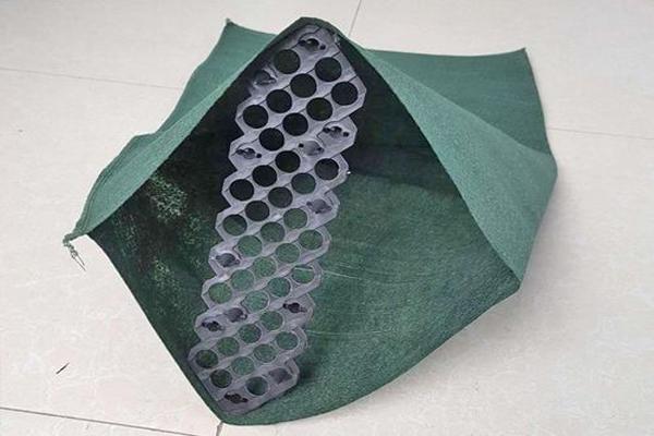 护坡工程会用到哪些土工材料？