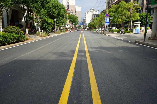 土工格栅在城市白改黑道路上怎么施工呢？  第2张