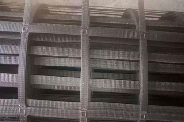 一文看懂凸结点钢塑土工格栅的固定方法  第2张