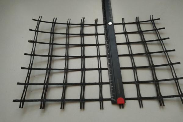 土工格栅施工遵守规矩，你知道吗？  第3张