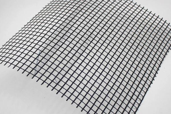 玻纤土工格栅施工中的固定方法有哪些？探讨不同方案  第3张