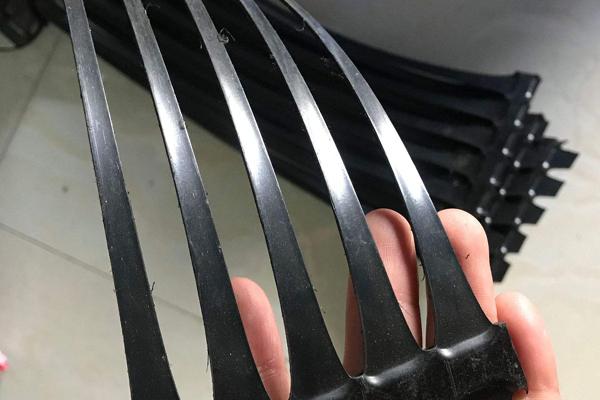 深入探究土工格栅的拉伸强度计算方法  第3张