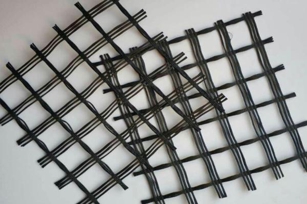 钢塑土工格栅的加固作用是如何体现的？探究其在工程中的重要价值  第2张