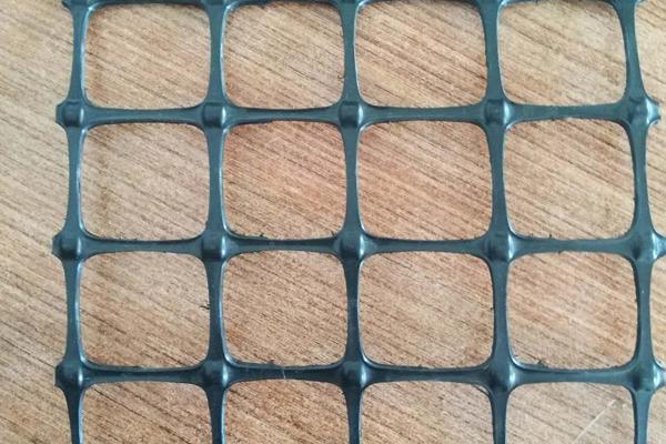 双向塑料土工格栅施工攻略，详解施工方法及技巧  第2张