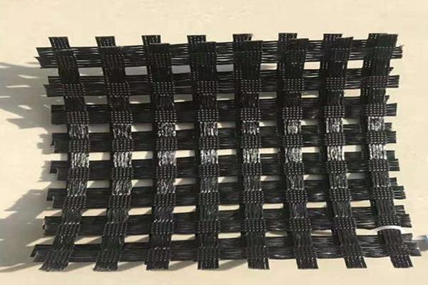 聚酯格栅施工方法解析：全面了解施工过程及技巧  第3张