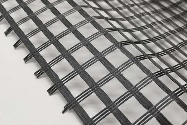 玻纤土工格栅应用指南：全面解析用途、安装及维护技巧  第2张