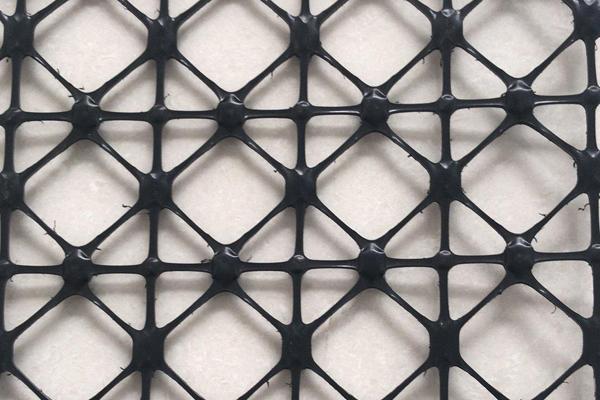 揭秘三向土工格栅复合垫的神奇威力  第2张