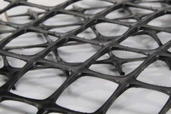 土工格栅抗腐蚀性能：值得信赖的选择吗？  第2张