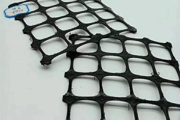 路基土工格栅的固定方式有哪些？  第2张