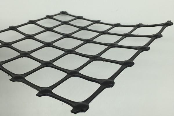 土工格栅有哪些分类及其特点概述
