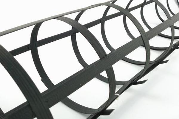 凸结点钢塑土工格栅的生产过程揭秘  第3张