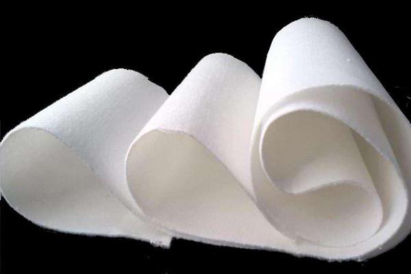 土工格栅与土工布的区别  第3张