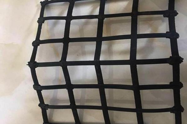 高韧性聚酯纱线集束土工格栅与高强聚酯纤维柔性网有哪些不同  第2张