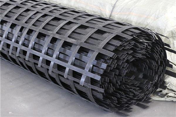 高韧性聚酯纱线集束土工格栅可以与什么材料搭配使用  第2张