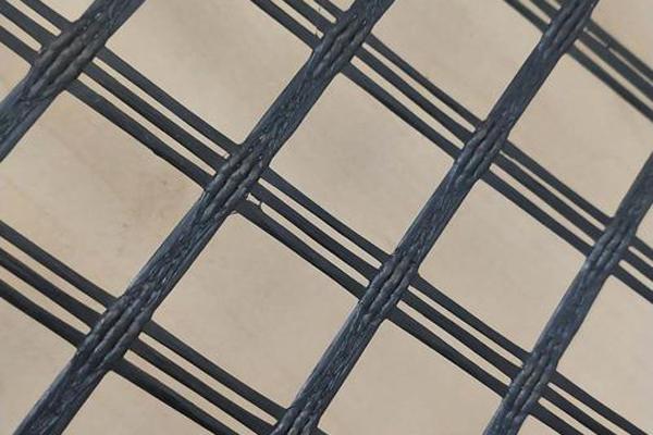 玻纤土工格栅在沥青路面中的应用