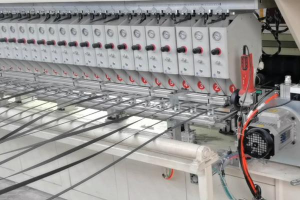 高韧性聚酯纱线集束土工格栅在老路改造中可以使用吗  第2张