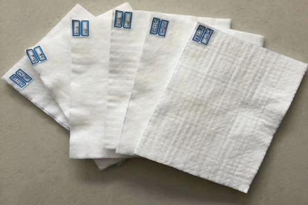 土工格栅和土工布的区别  第2张